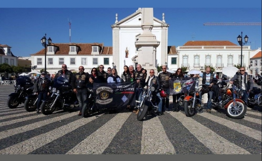 Centenas de Harleys rumam a Monte Gordo durante uma semana