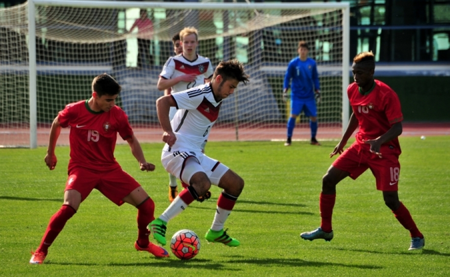 Torneio da UEFA de seleções sub-16 traz «olheiros» dos grandes clubes europeus a VRSA