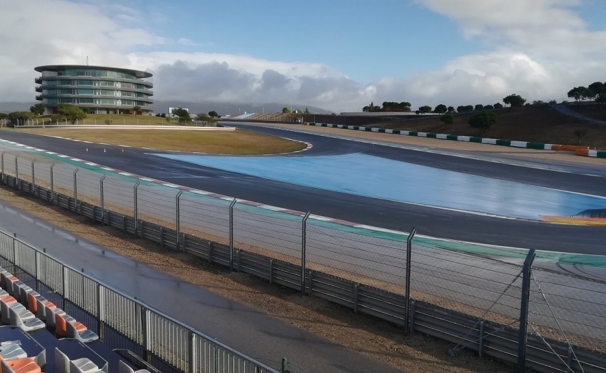 F1/Portugal: Mercedes faz «dobradinha» nos primeiros treinos livres do GP de Portugal