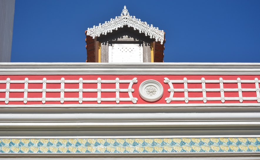 PLATIBANDAS DO CENTRO HISTÓRICO DE LOULÉ SÃO MOTIVO PARA MAIS UM «PASSEIO DE OUTONO»