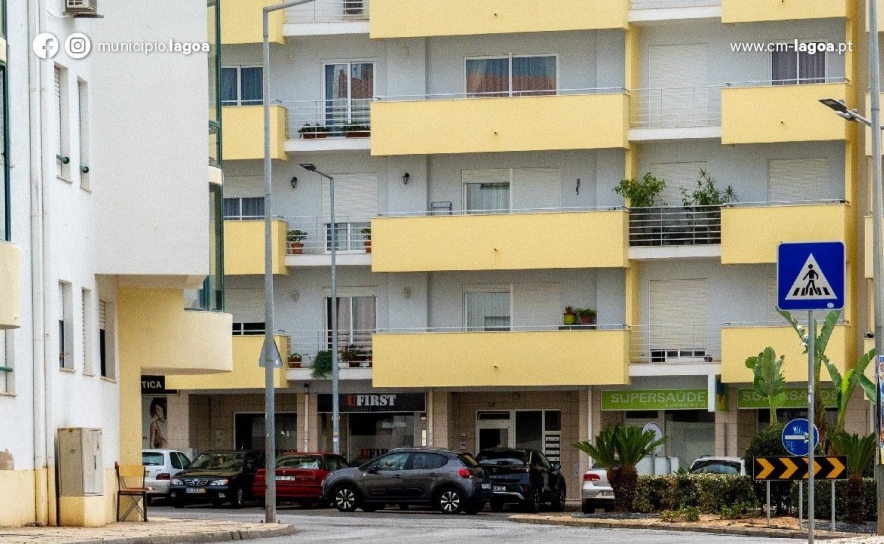 Município de Lagoa iniciou a repavimentação de várias estradas e ruas do concelho Município de Lagoa iniciou a repavimentação de várias estradas e ruas do concelho