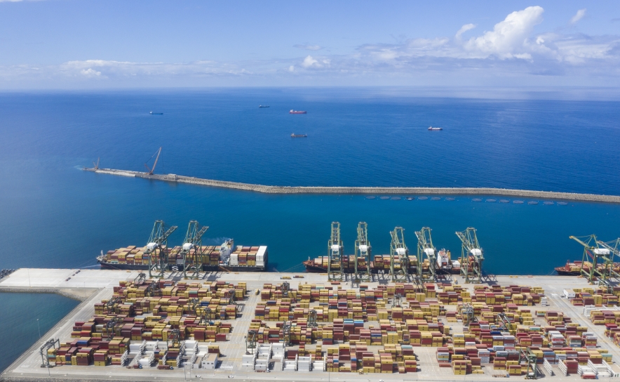 Porto de Sines sobe três lugares no TOP 100 mundial