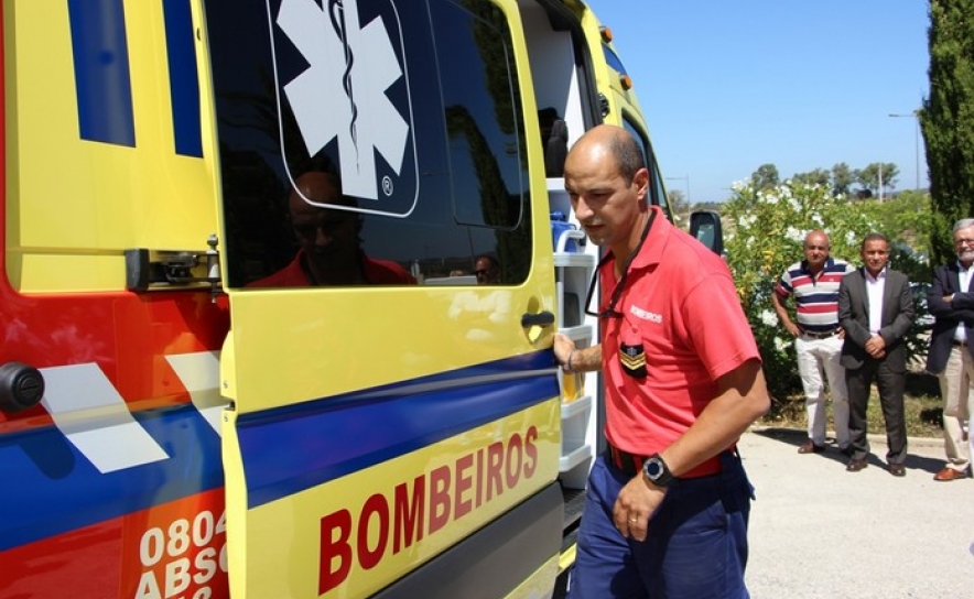 Autarquia de Castro Marim apoia Bombeiros Voluntários de VRSA em 100.000 euros
