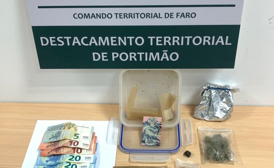 Dois detidos por tráfico de estupefacientes em Vila do Bispo