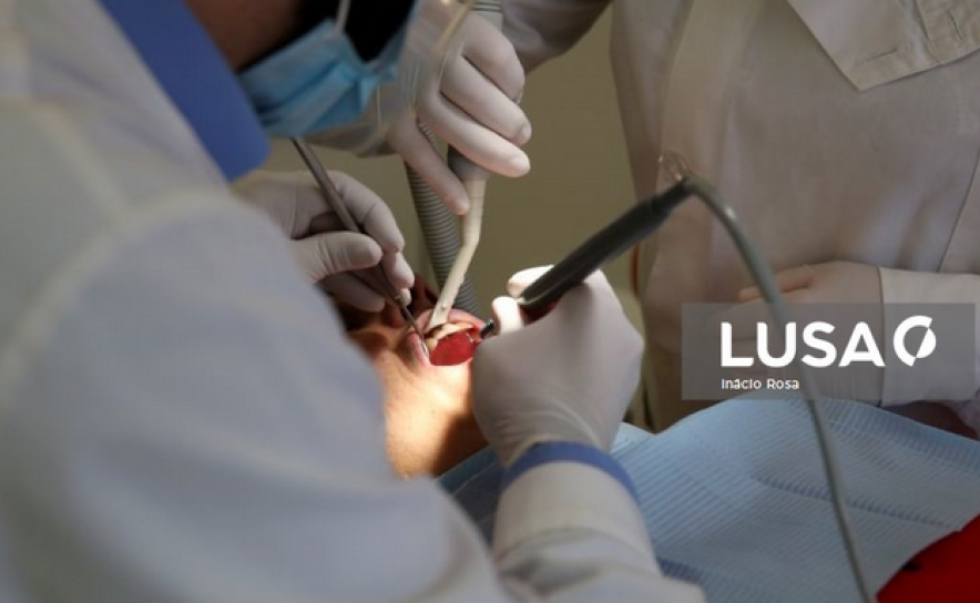 Covid-19: Ordem dos Dentistas exige medidas para compensar profissionais liberais