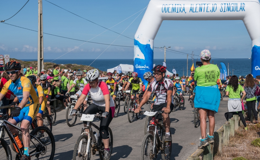 Brisas do Atlântico | MAIS DE MIL ATLETAS EM PROVA DESPORTIVA ENTRE ALMOGRAVE E ZAMBUJEIRA DO MAR