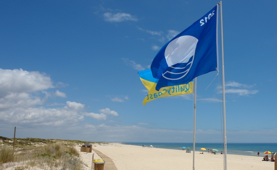 Praias de Tavira voltam a hastear a Bandeira Azul