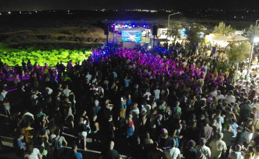 BUBBA BROTHERS NO SUNSET DA PRAIA DOS CAVACOS