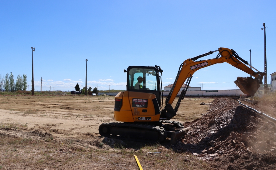 Começou a obra para colocação de um relvado sintético no Campo de Futebol de Ervidel