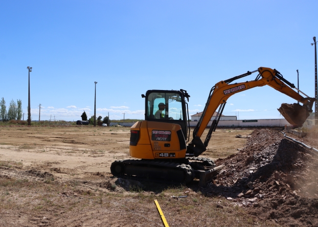 Começou a obra para colocação de um relvado sintético no Campo de Futebol de Ervidel