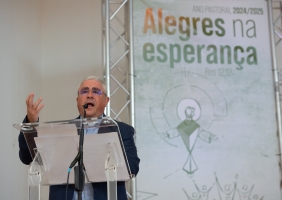 Cónego Carlos de Aquino explicou como é que a Eucaristia é «fonte de alegria e de esperança»