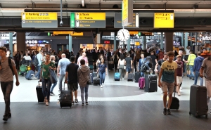 33% dos 16M de passageiros que passaram por aeroporto portugueses no 1.º semestre sofreram atrasos ou cancelamentos