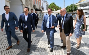MINISTRO DA ADMINISTRAÇÃO INTERNA REÚNE COM AUTARCA DE LOULÉ PARA FALAR DE SEGURANÇA E SOCORRO