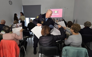 Quarteira: Literacia Digital leva conhecimento à comunidade para combater burlas online e por SMS 