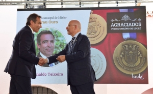 Reinaldo Teixeira agraciado com Medalha de Mérito grau Ouro 