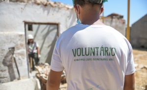 VOLUNTÁRIOS DO JUST A CHANGE REABILITAM HABITAÇÕES NO CONCELHO DE ODEMIRA