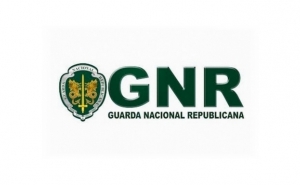 GNR detém quatro alegados traficantes e apreende droga no Alentejo e Palmela
