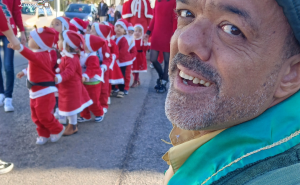 Desfile de Pais Natal Reúne Agrupamento Escolar em Lagoa