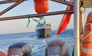 Tripulantes da Estação Salva-vidas de Tavira auxiliam embarcação à deriva a sul da Barra de Tavira