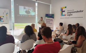 Projetos de comunidades digitais e inovação apresentados em Lagos