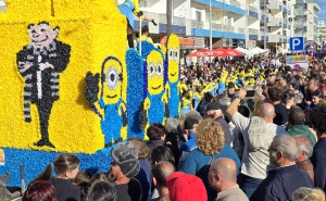 QUARTEIRA | Domingo de Carnaval com casa cheia 