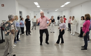 Quarteira: «Sete Movimentos da Vida» transforma sessão em experiência de bem-estar e alegria 