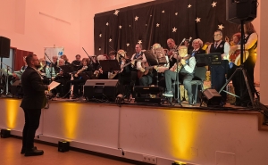 Quarteira celebrou em festa o Dia de Reis com Cantares de Janeiras e Charolas 