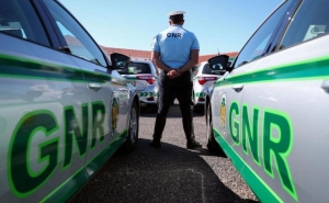 GNR alerta motociclistas para regras de condução e reforça patrulhamento nas estradas