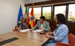 ALBUFEIRA APROXIMA A CIÊNCIA  DAS ESCOLAS E DA COMUNIDADE