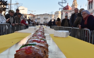 BOLO-REI GIGANTE VAI SER DEGUSTADO EM LOULÉ AO SOM DA VOZ DE NUNO GUERREIRO