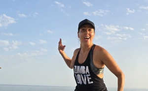 QUARTEIRA | Zumba Sunset by Bela Pereira agita o Largo da Gaivota com boa participação de moradores e turistas