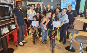 Oito Bicicletas oferecidas a crianças participantes no passatempo McDonalds - «Um Happy Meal de Sonho»