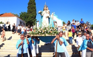 ALBUFEIRA PRESTA HOMENAGEM A NOSSA SENHORA DA ORADA PADROEIRA DOS PESCADORES