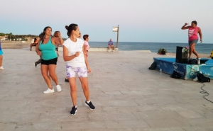 QUARTEIRA | Estreia de Vania Pipard nos Zumba Sunset 