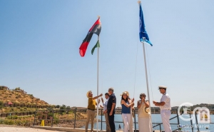 Hasteada pela primeira vez a única Bandeira Azul numa praia fluvial algarvia, no Centro de Atividades Náuticas da Barragem de Odeleite