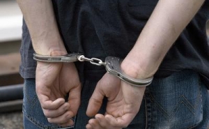 Detido em Faro homem procurado pelas autoridades brasileiras por violação de menor