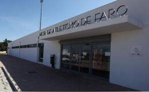 CAMPO DE FUTEBOL DA ESCOLA E.B. 2,3 DR. JOSÉ NEVES JÚNIOR E PISTA DE ATLETISMO TERÃO OBRAS DE BENEFICIAÇÃO