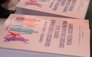 OBRA SOBRE DIREÇÃO TÉCNICA NAS RESPOSTAS SOCIAIS E DE SAÚDE APRESENTADA EM SÃO BRÁS DE ALPORTEL