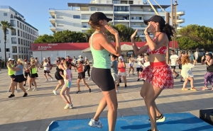 Zumba Sunset em dose dupla com Bela Pereira e Andreia Couto no Largo da Gaivota 