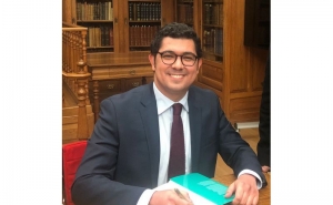 TOMÁS PINTO BRAVO APRESENTA OBRA PREMIADA