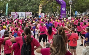Quarteira bate recorde com cerca de 4000 participantes na Mamamaratona, Mini e Meia Maratona do Algarve 