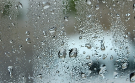 Aguaceiros e oscilações nas temperaturas pelo menos até ao início da semana 