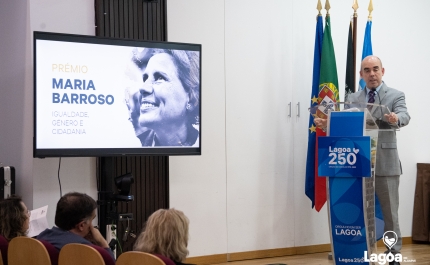 Lagoa atribui o Prémio Maria Barroso 2022/2023 a Rosa Monteiro