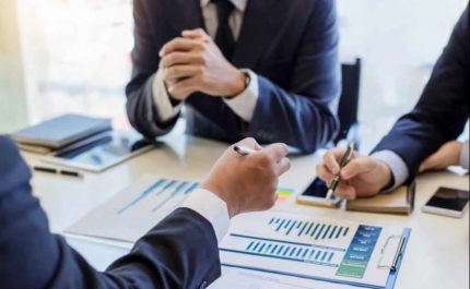 Insolvências aumentam 16,1% no 1.º semestre e constituições de novas empresas sobem 14,2%