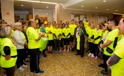 GRUPO CAMINHADAS AO LUAR HOMENAGEIA MUNICÍPIO DE ALBUFEIRA 