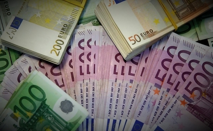 Ministério Público de Faro acusa casal sexagenário de se apropriar de 167 mil euros