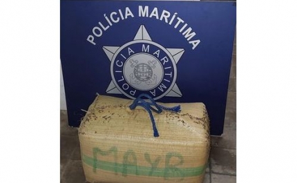 Polícia Marítima apreende 36kg de droga na Ilha Deserta em Faro