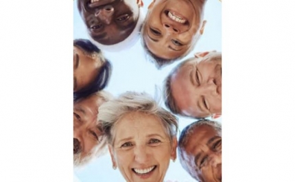 AUTONOMIA E DIGNIDADE NA VELHICE EM DEBATE NA BIBLIOTECA DE LOULÉ