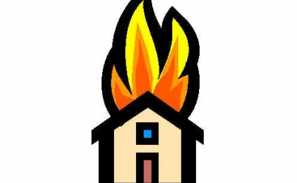 Incêndio em habitação social de Faro faz 6 feridos (ATUALIZADO)