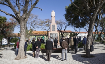 O Dia do Combatente foi comemorado em Lagoa junto ao Monumento aos Combatentes do Ultramar